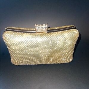 Evening clutch with chain